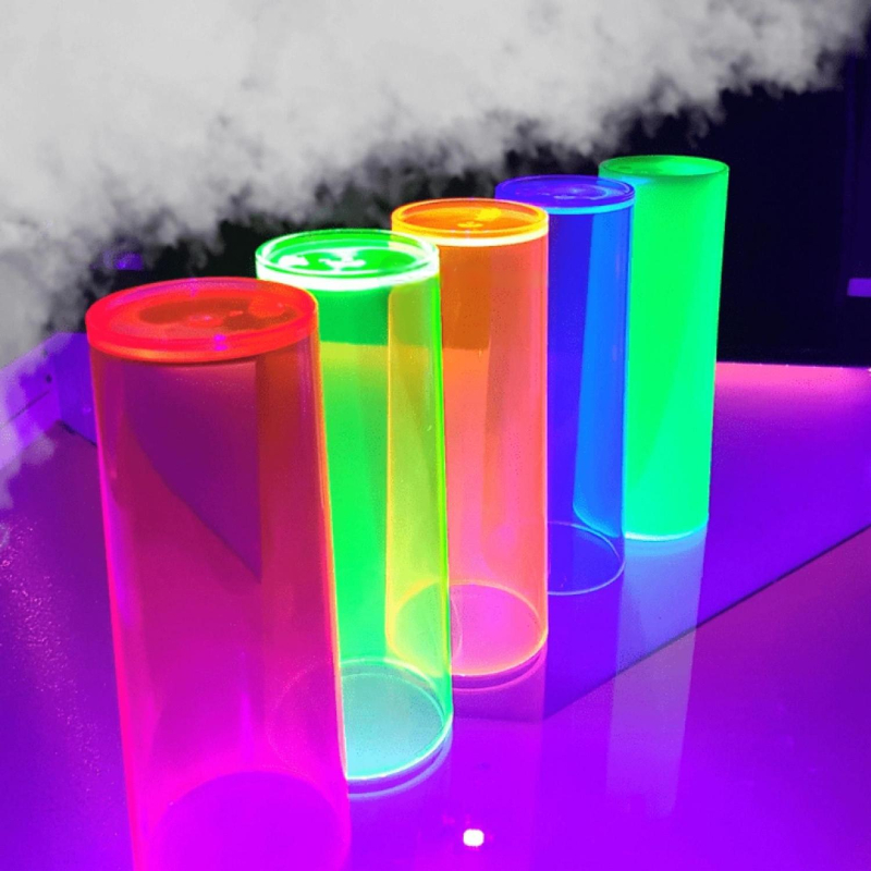 FLUORESCENTE E FOSFORESCENTE FLUORESCENTE E FOSFORESCENTE